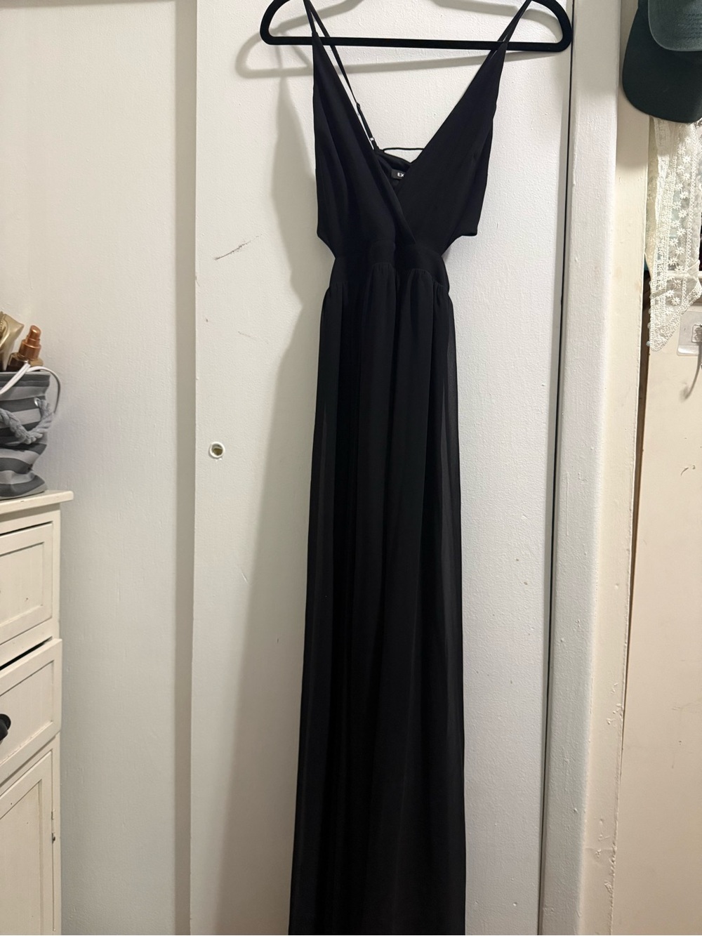 Express Black V-Neck Spaghetti Strap Maxi Dress
